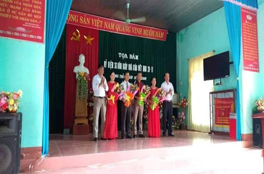 Lanh dao xa 20.11.2018.jpg